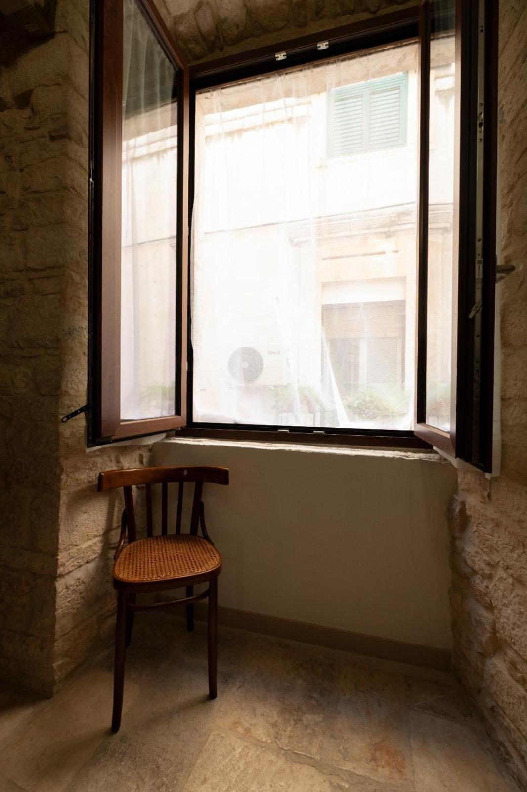 Palazzo Rizzi Dimora Dei Templari Hotel Bitetto Exterior photo